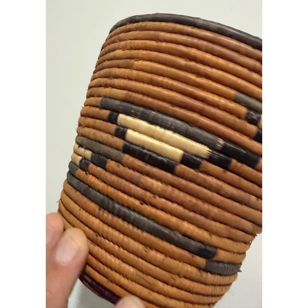 6” VINTAGE NATIVE AMERICAN HANDWOVEN BASKET